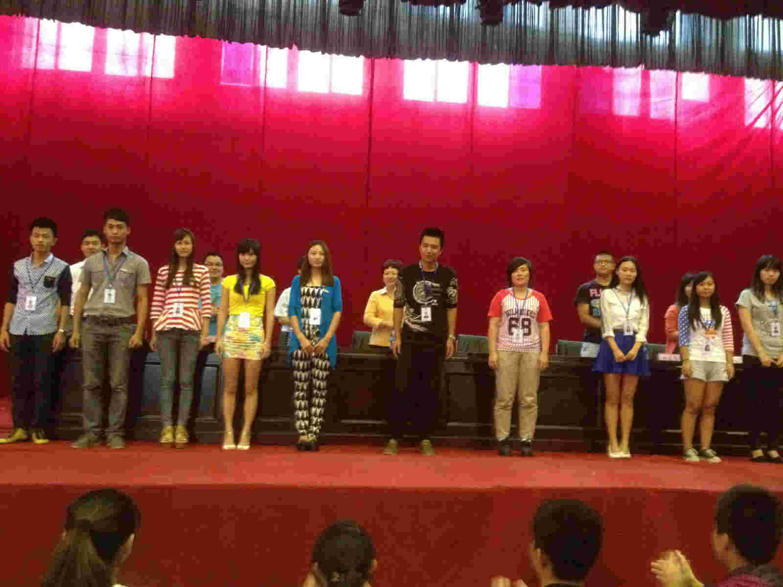 “共筑中国梦，践行升本梦”学院举办2013年学生干部培训班开班暨学生干部授证仪式