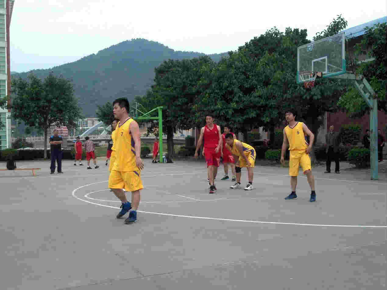 学院喜获2013福州市第26届“耕耘杯”篮球赛高职组季军