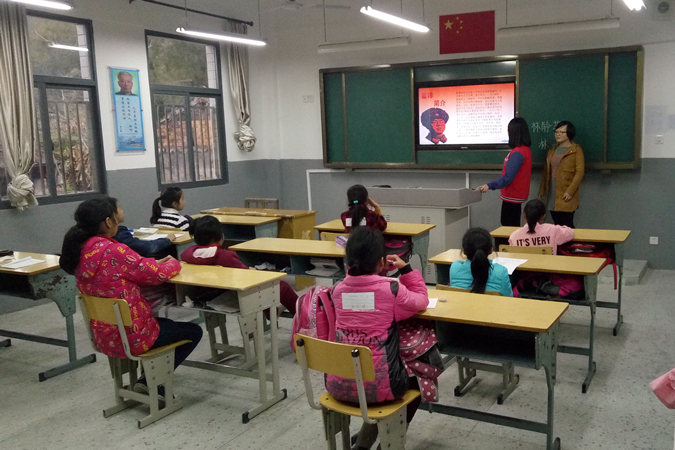 娃娃课堂之弘扬雷锋精神——记朱步小学志愿服务活动