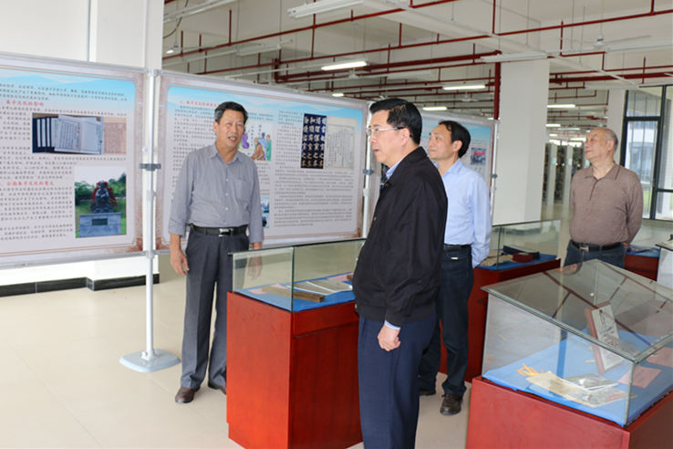 福建省人大常委朱清一行莅临我校朱子文化研究所指导工作