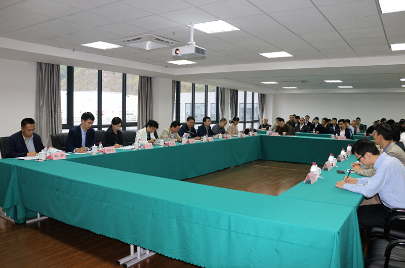 福州理工学院顺利通过学士学位授权考察评审