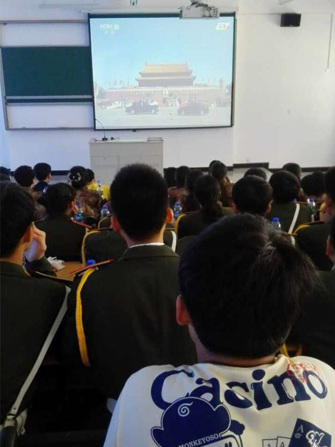 学院开展“铭记历史，传承气节”纪念中国抗日战争暨世界反法西斯战争胜利70周年系列活动