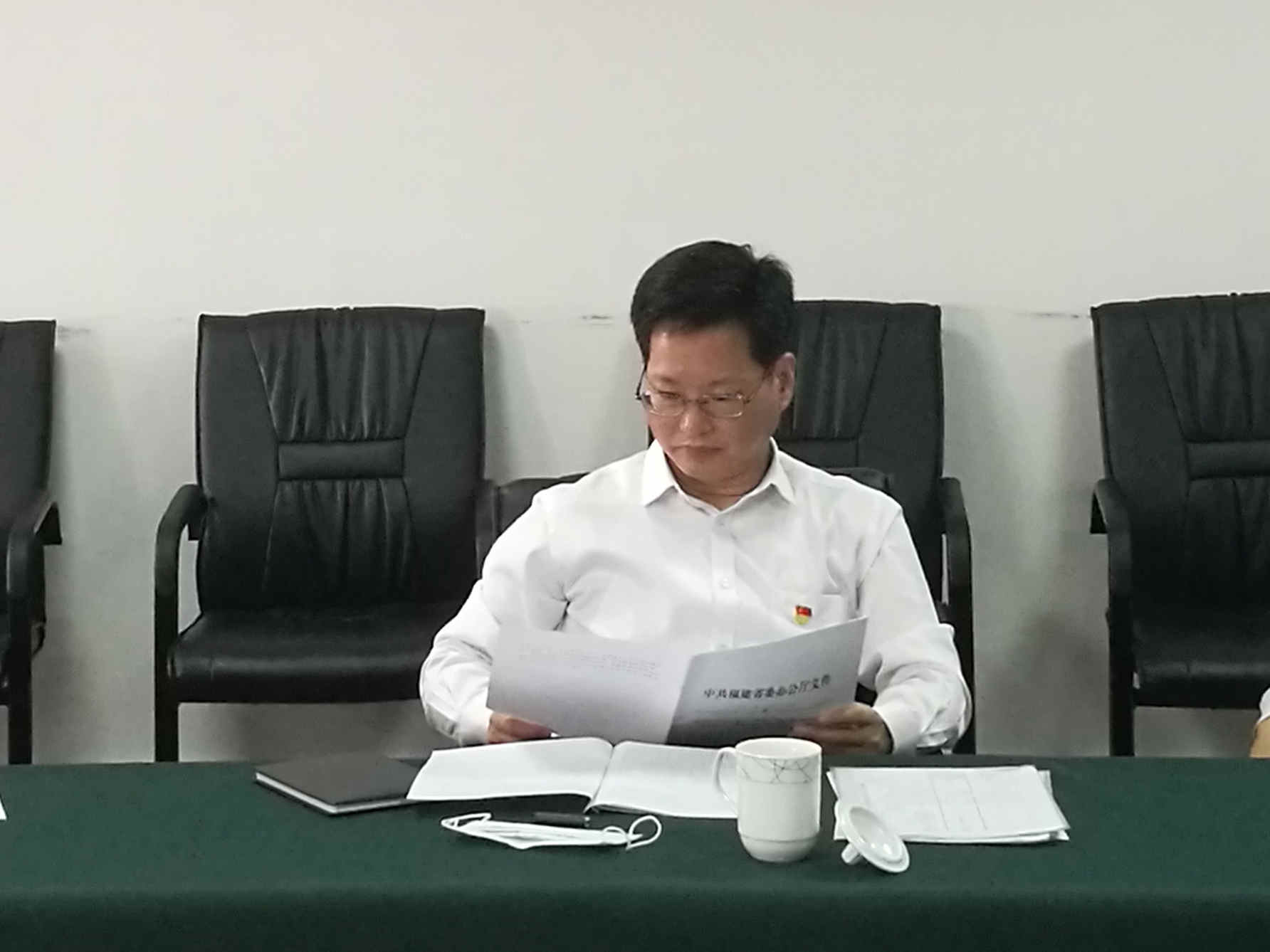 省委教育工委副书记王建南一行莅临我校调研党组织建设情况
