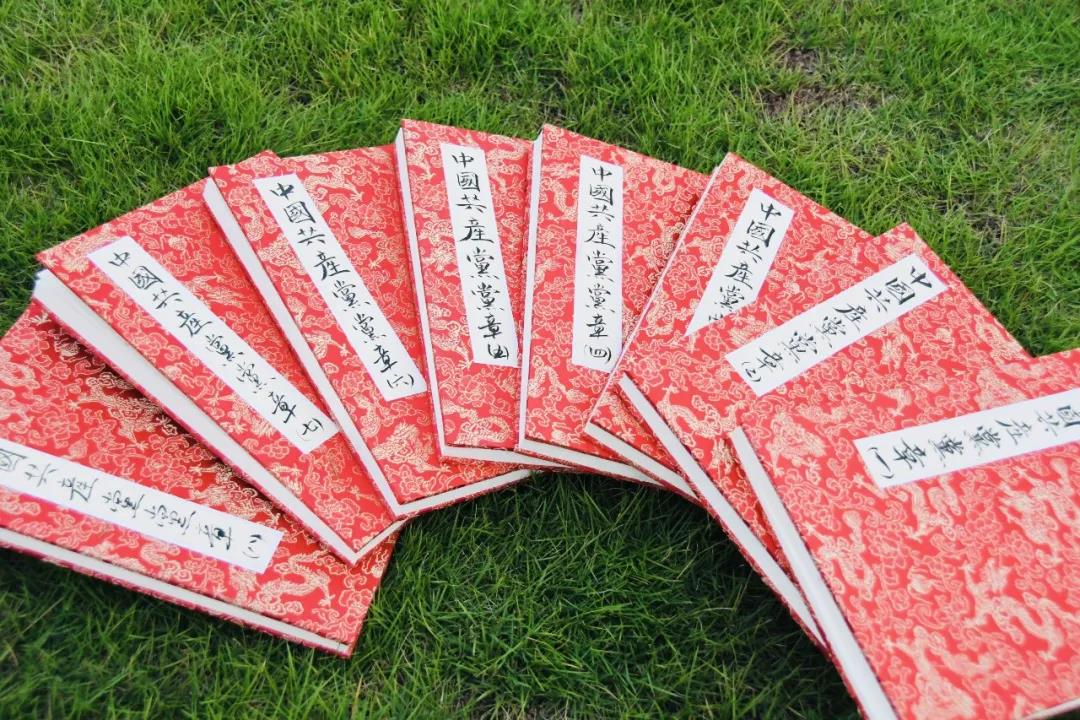 福州理工学院言墨书法协会在“新文人杯”第一届中国硬笔书法学术评价大奖赛斩获多个奖项