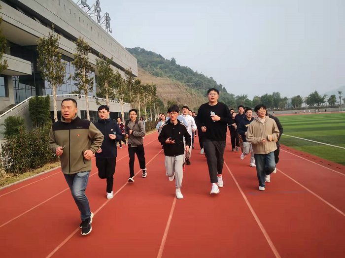 青春校园，活力奔跑丨福州理工学院师生在行动