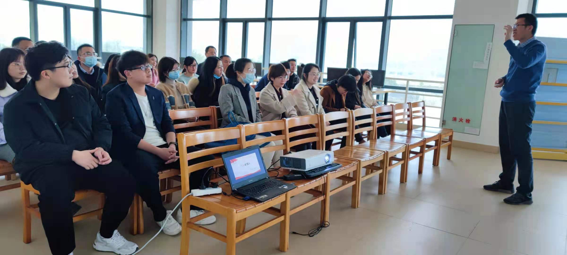 【紫竹林讲堂】学法懂法 巾帼先行-婚姻法专题